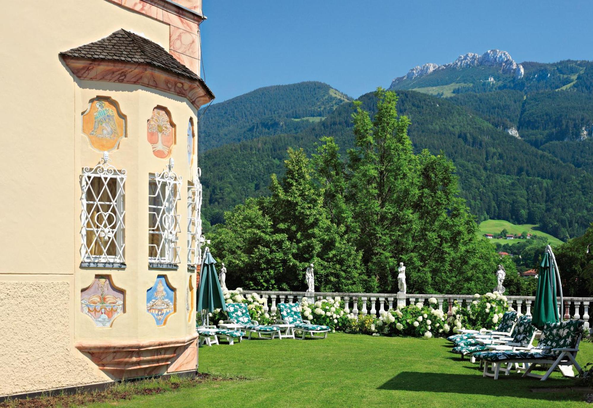 Residenz Heinz Winkler Hotel Aschau im Chiemgau Exterior photo