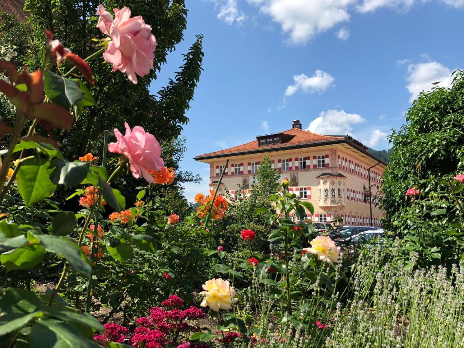 Residenz Heinz Winkler Hotel Aschau im Chiemgau Exterior photo